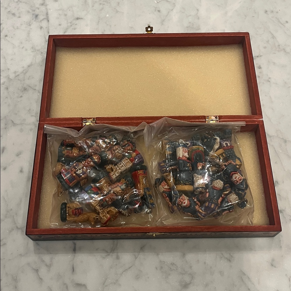 Handmade Vintage Peruvian Wooden Chessboard Box - Picture 5 of 8